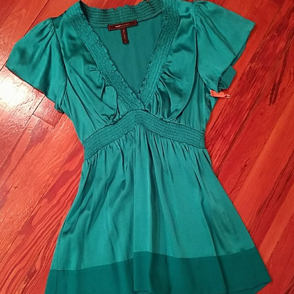 Gorgeous silk BCBGMaxAzria top